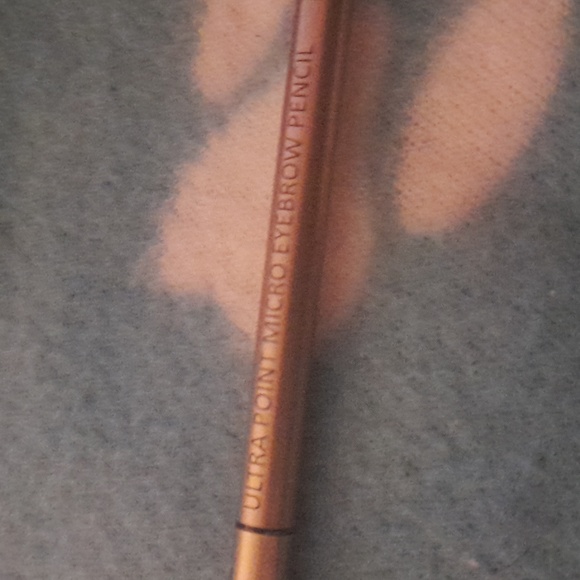 Micro eyebrow pencil - Picture 2 of 4